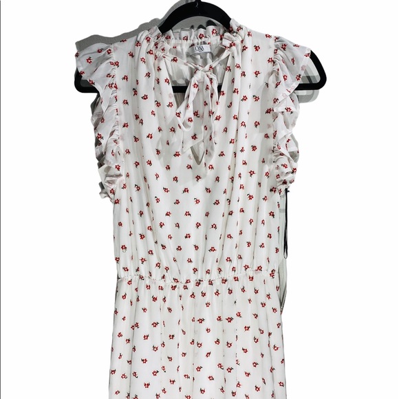 Gorgeous White Floral Dress**Small - Picture 2 of 15